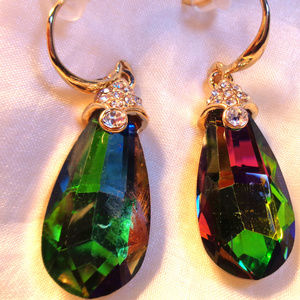 Swarovski crystals in a gorgeous drop earrings 43m